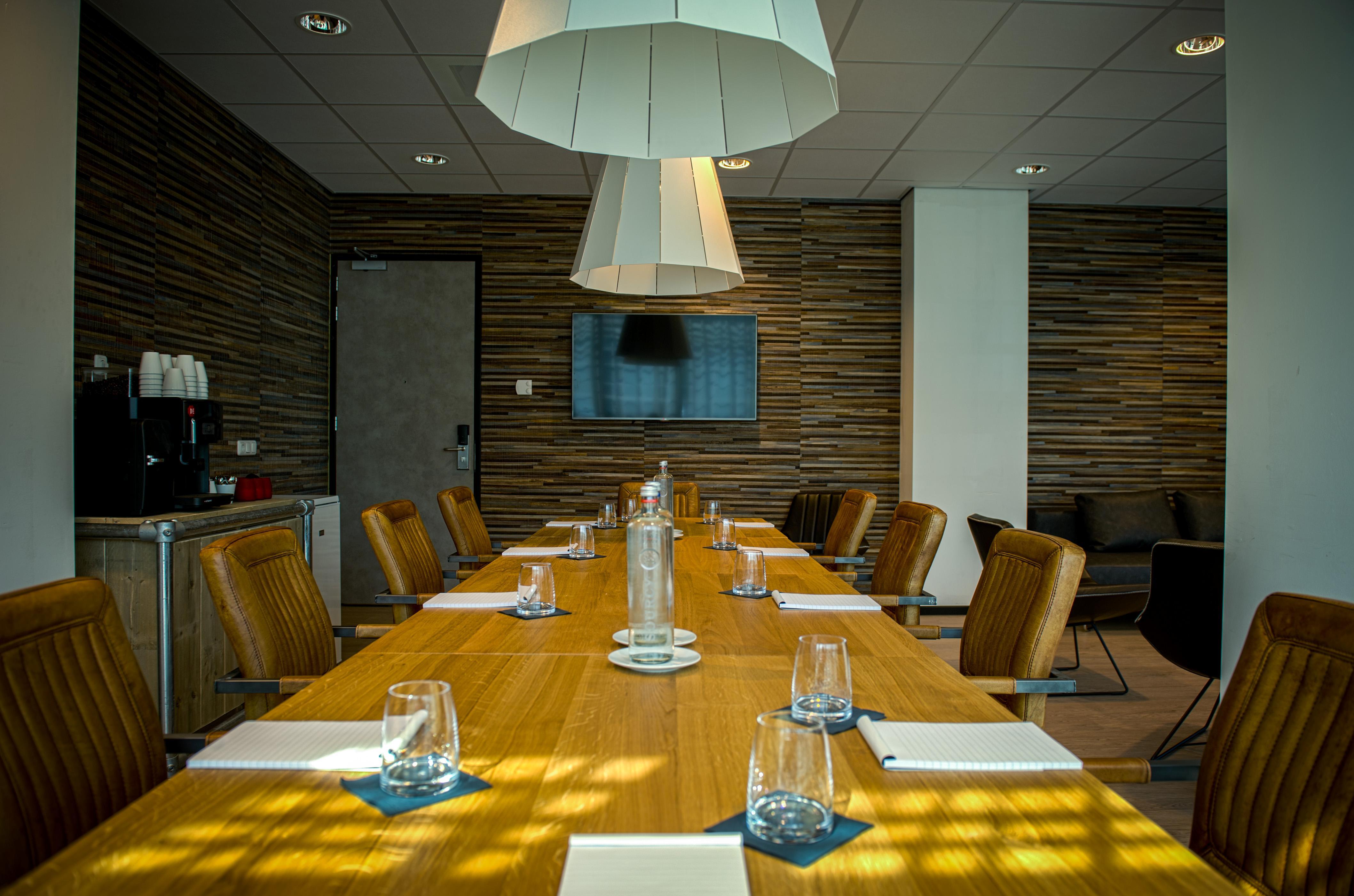 Leonardo Hotel 4*